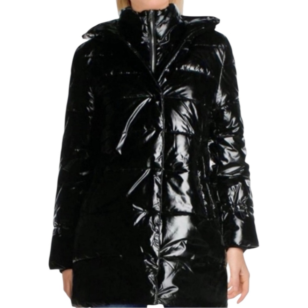 Betsey Johnson Glossy Hooded Puffer Coat Women’s Medium Black Zip & Snap Closure
